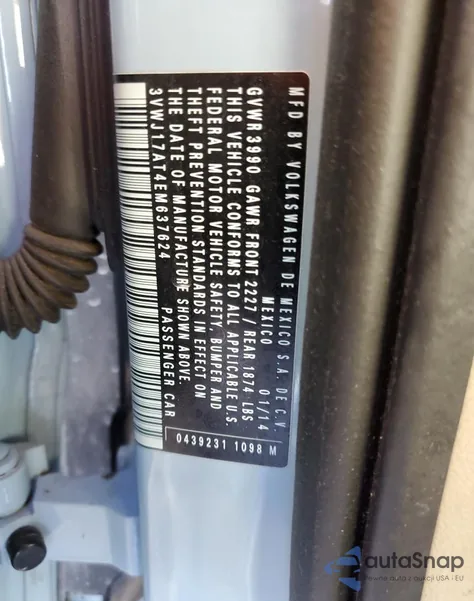 2014 Volkswagen Beetle 1.8T из США, поврежденный, VIN 3VWJ17AT4EM637624